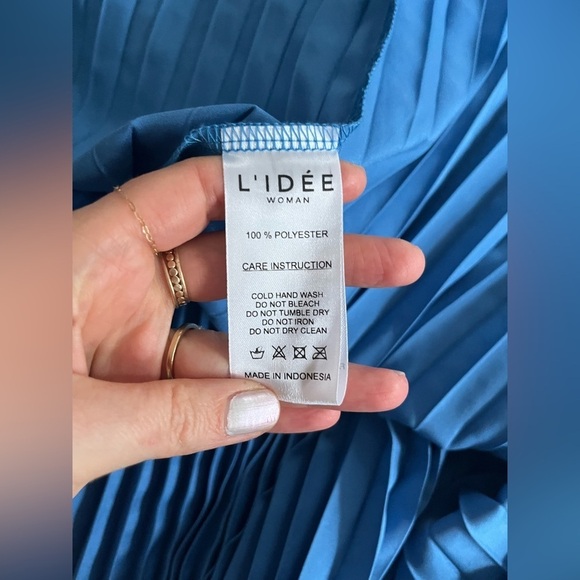 L’IDEE CHATEAU GOWN - MEDITERRANEAN BLUE - Picture 9 of 11